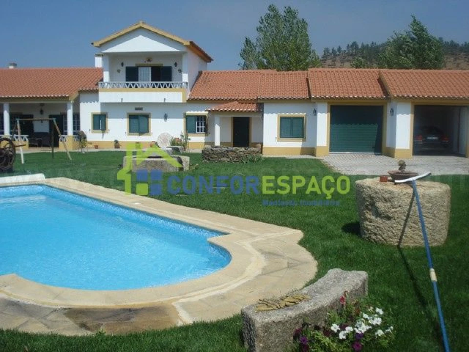 Moradia T4 para Venda em Vila Velha de Rodão Foto 1