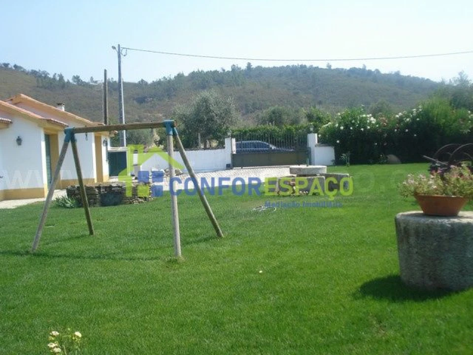 Moradia T4 para Venda em Vila Velha de Rodão Foto 3