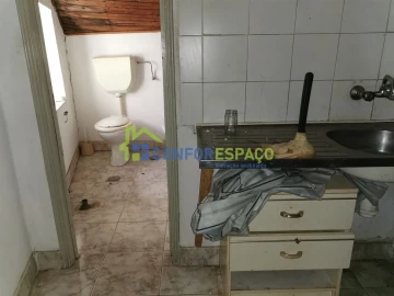Moradia T9 para Venda em Castelo Branco