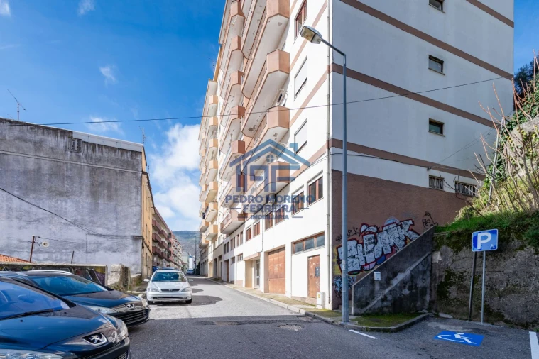 Apartamento T3 para Venda em Covilhã e Canhoso Foto 15