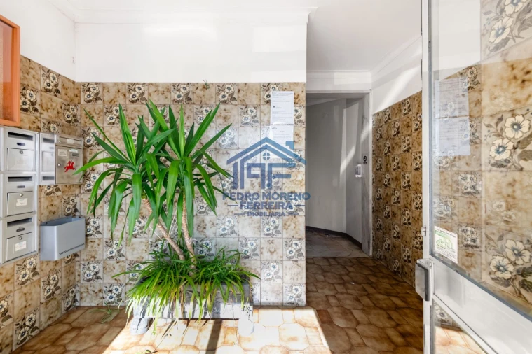 Apartamento T3 para Venda em Covilhã e Canhoso Foto 13