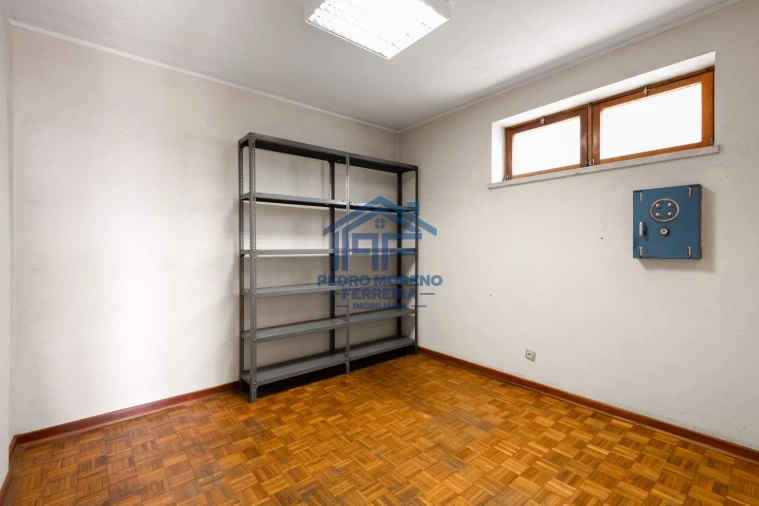 Apartamento T3 para Venda em Covilhã e Canhoso Foto 10