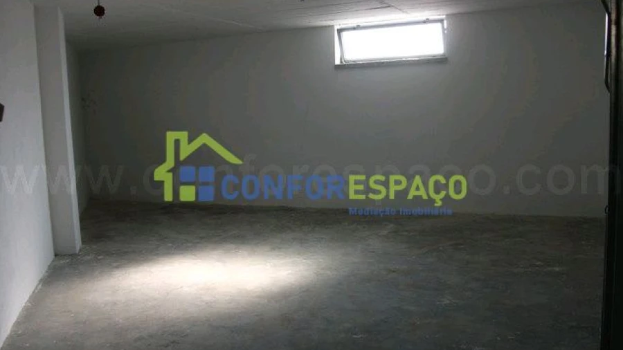 Garagem para Venda em Alcains