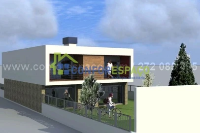 Terreno para Venda em Escalos de Cima e Lousa