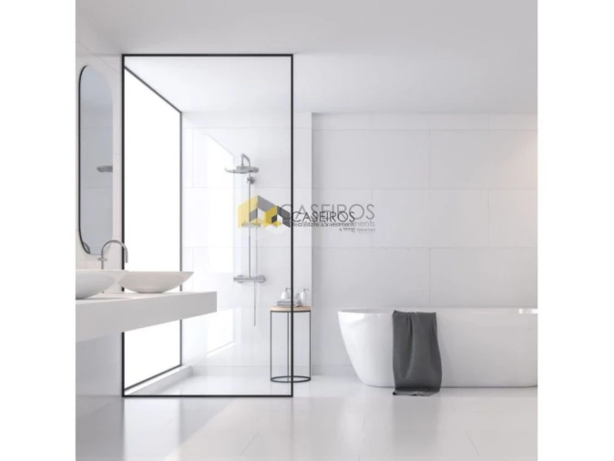 Apartamento T4 para Venda em Quelfes Foto 4