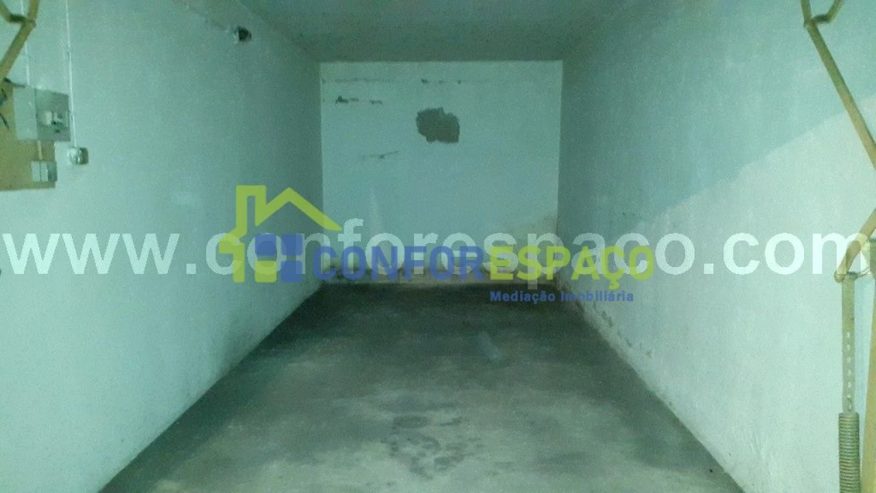 Garagem para Venda em Castelo Branco Foto 2