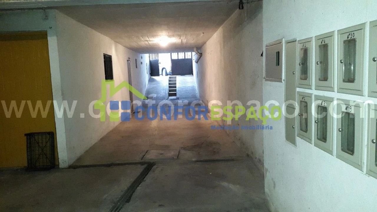 Garagem para Venda em Castelo Branco Foto 1