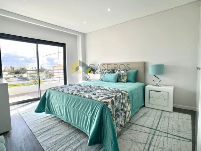 Apartamento T2 para Venda em Quelfes