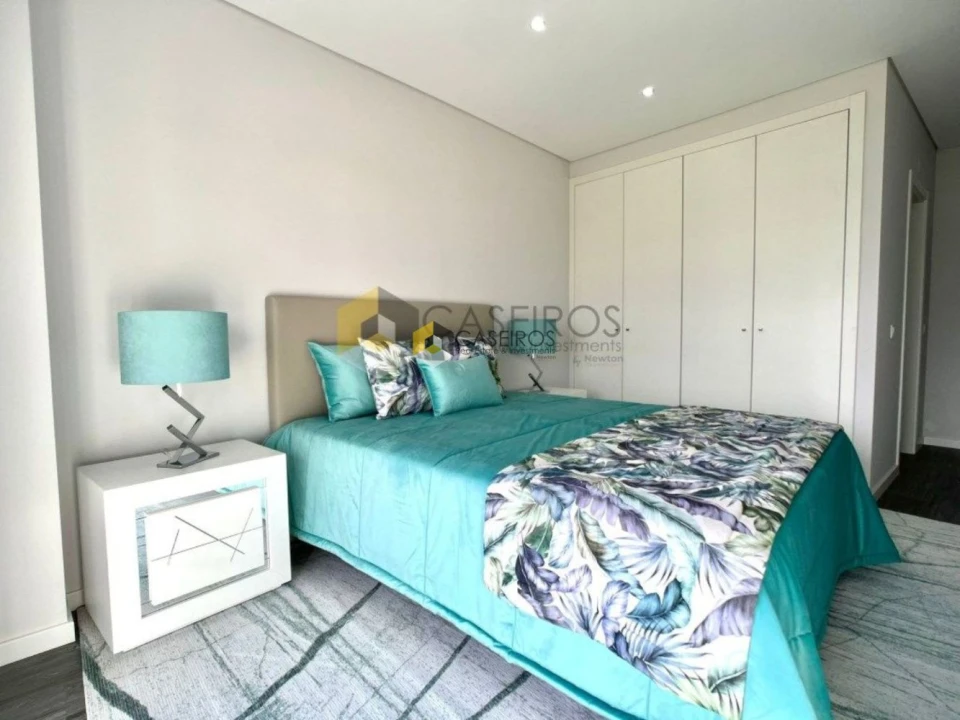 Apartamento T3 para Venda em Quelfes Foto 23