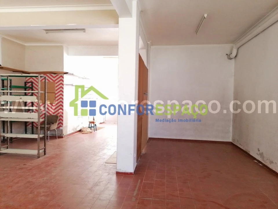 Loja para Arrendamento em Castelo Branco Foto 4