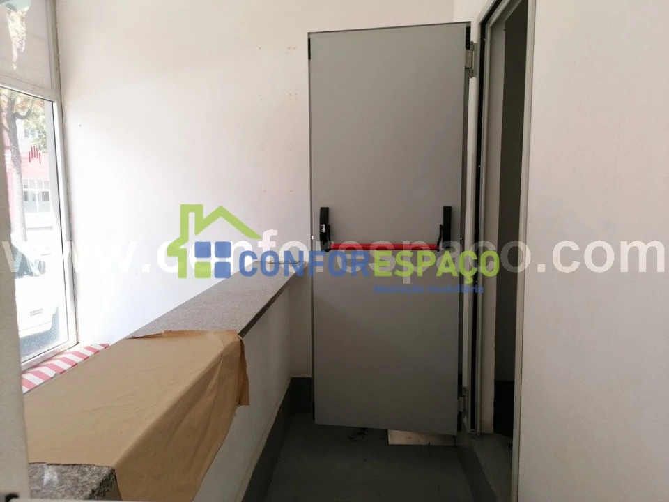 Loja para Arrendamento em Castelo Branco Foto 6