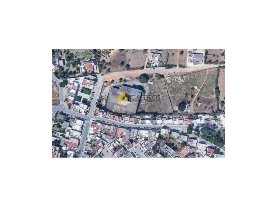 Terreno para Venda em Quelfes Foto 10