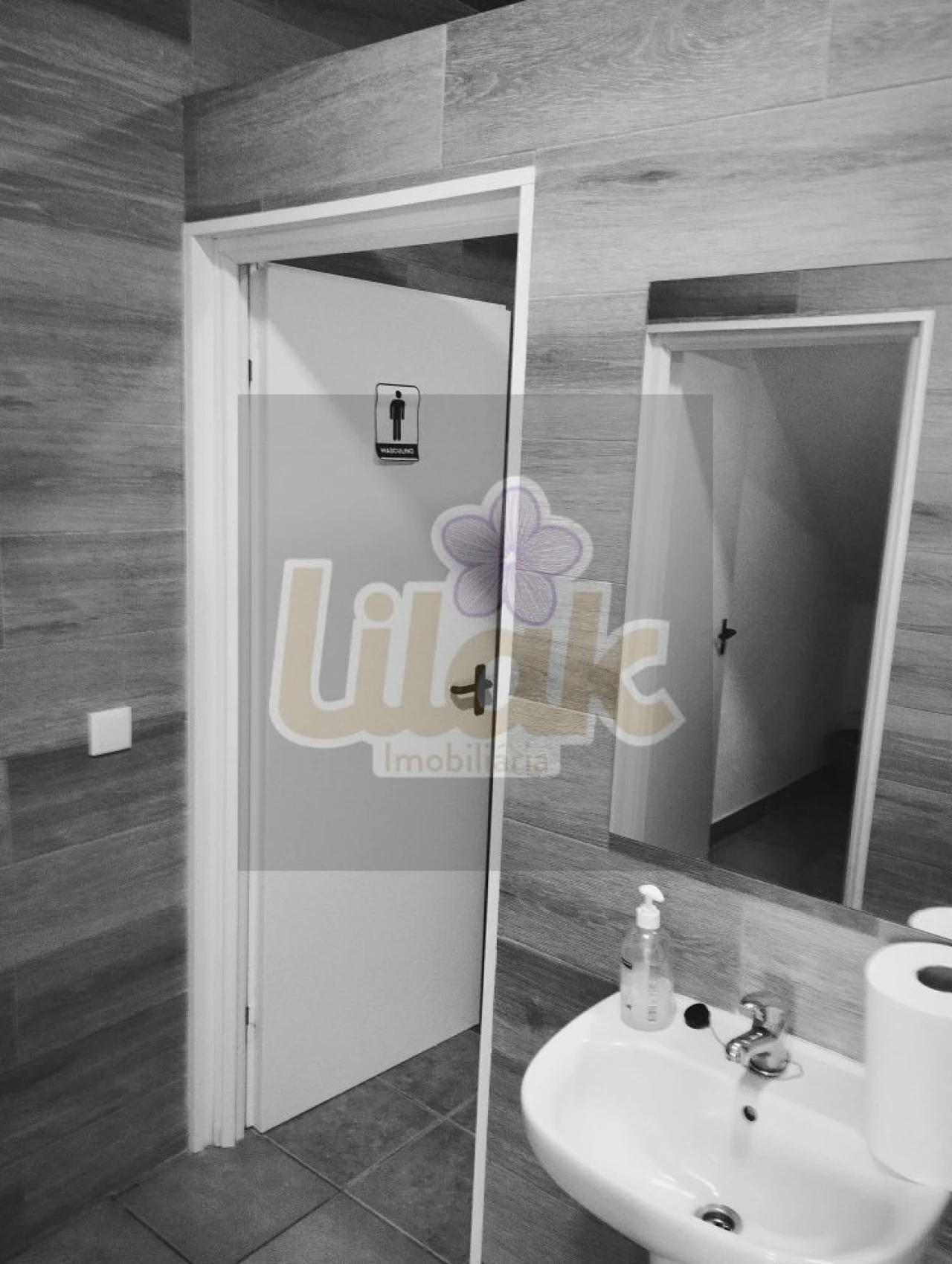 Loja para Arrendamento em Almeirim Foto 11