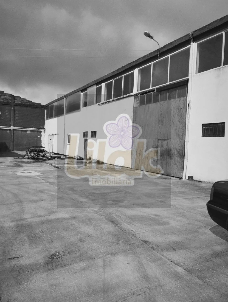 Loja para Arrendamento em Almeirim Foto 1