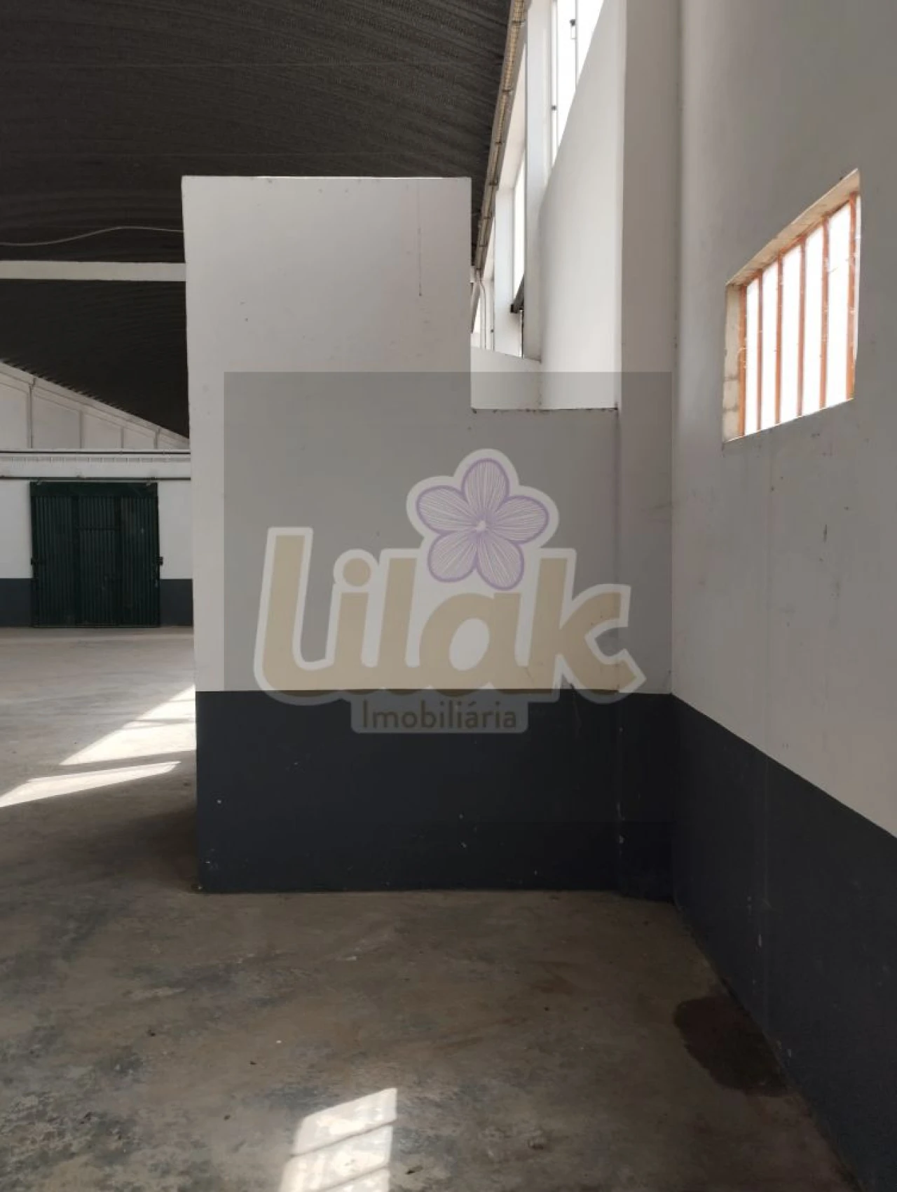 Loja para Arrendamento em Almeirim Foto 9