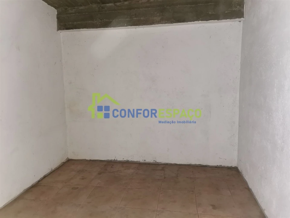 Garagem para Venda em Castelo Branco Foto 6