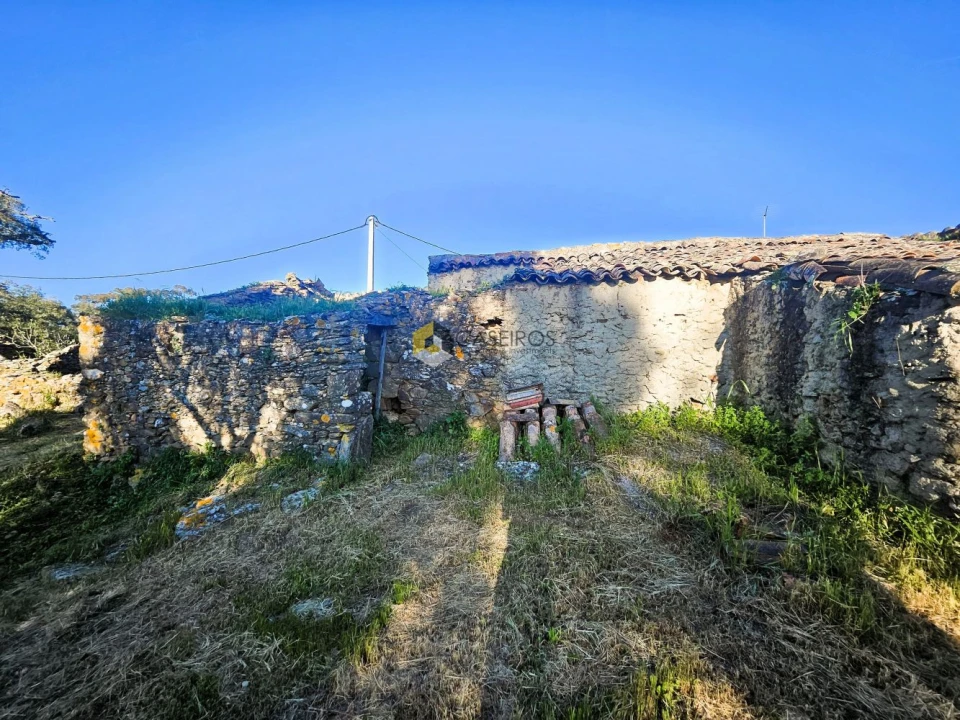 Moradia T8 para Venda em São Brás de Alportel Foto 9