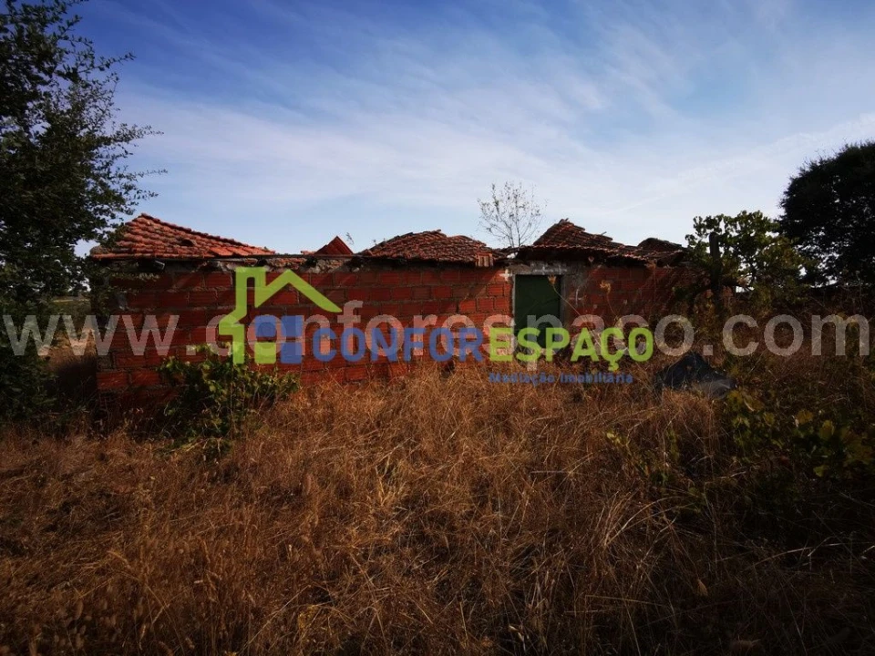 Terreno para Venda em Toulões Foto 11