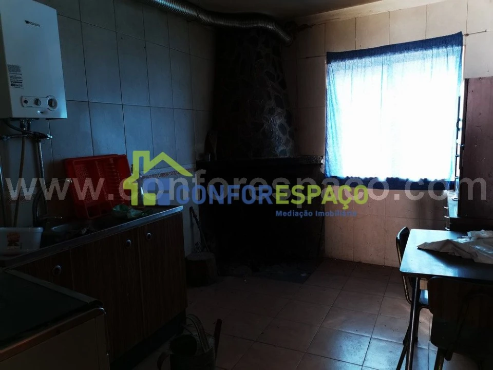 Moradia T3 para Venda em Toulões Foto 3