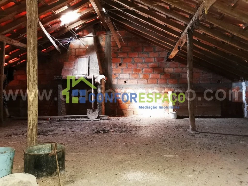 Moradia T3 para Venda em Toulões Foto 5