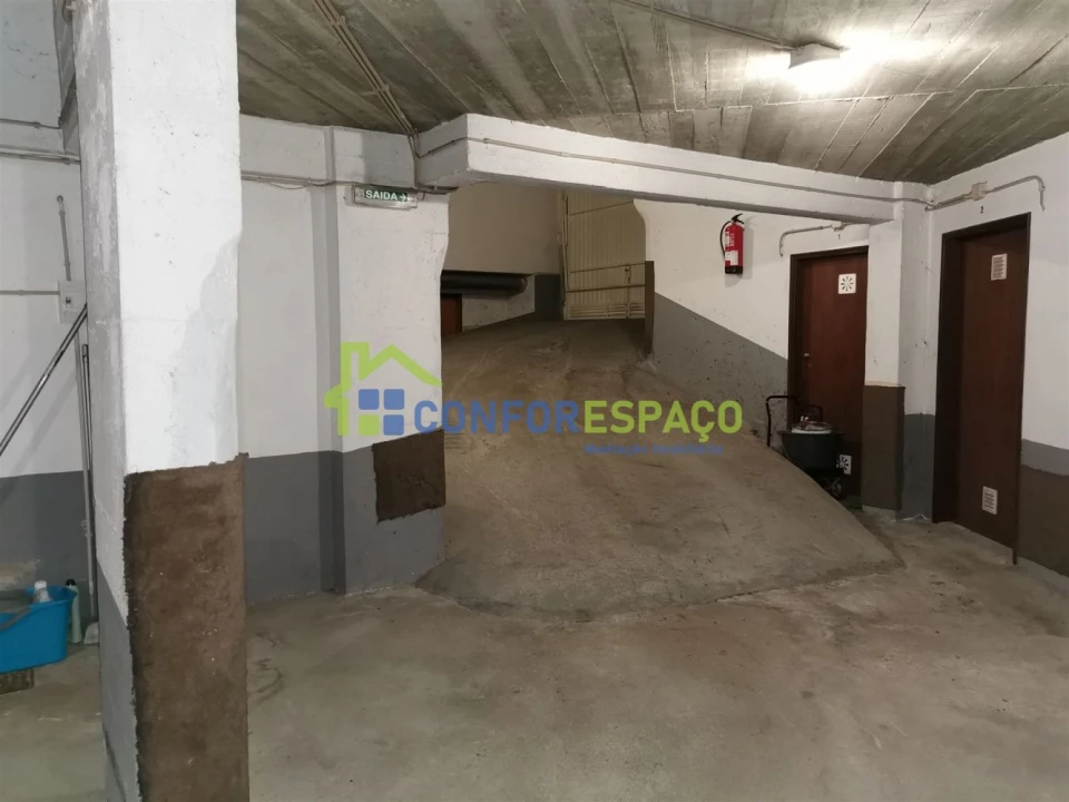 Garagem para Venda em Castelo Branco Foto 3
