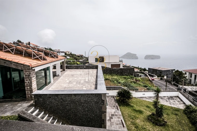 Moradia T4 para Venda em Feteira