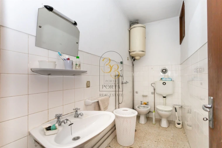 Moradia T4 para Venda em Aldoar, Foz do Douro e Nevogilde Foto 14