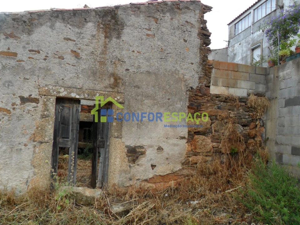 Moradia T1 para Venda em Salgueiro do Campo Foto 2