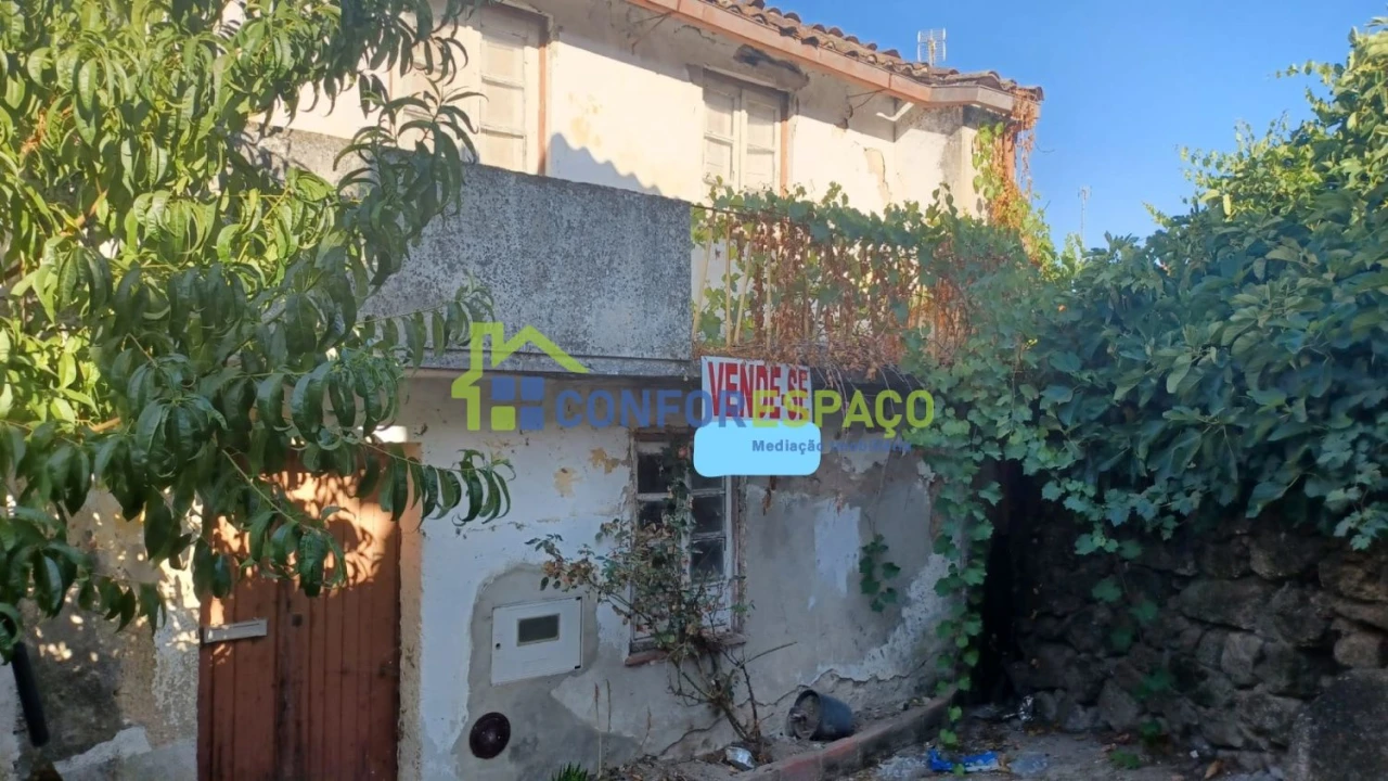 Moradia T2 para Venda em Tinalhas Foto 1