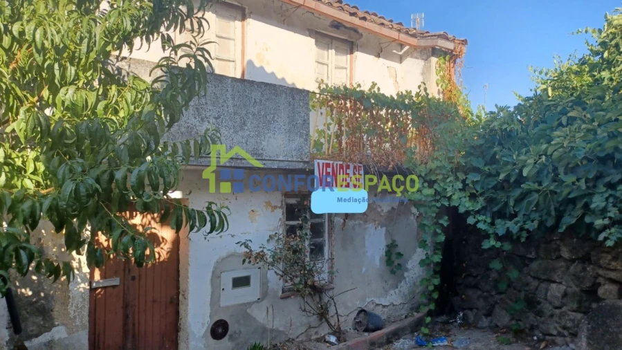 Moradia T2 para Venda em Tinalhas Foto 1