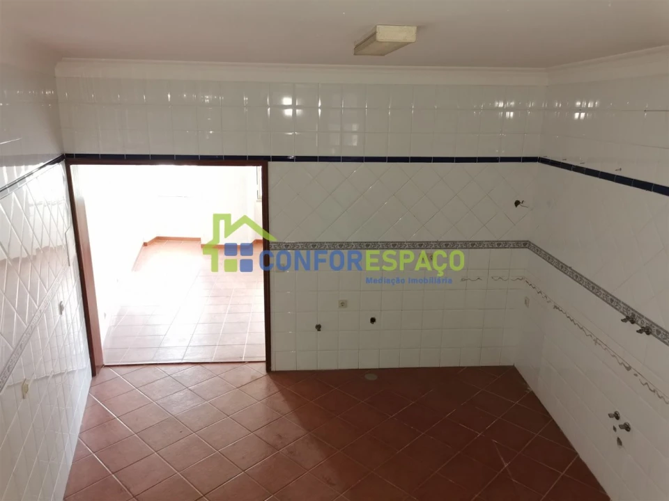 Moradia T2 para Venda em Idanha-A-Nova e Alcafozes Foto 6