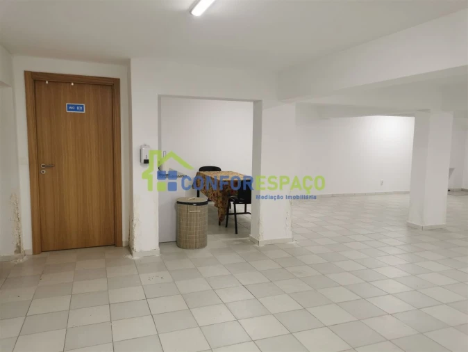 Loja para Arrendamento em Castelo Branco Foto 26