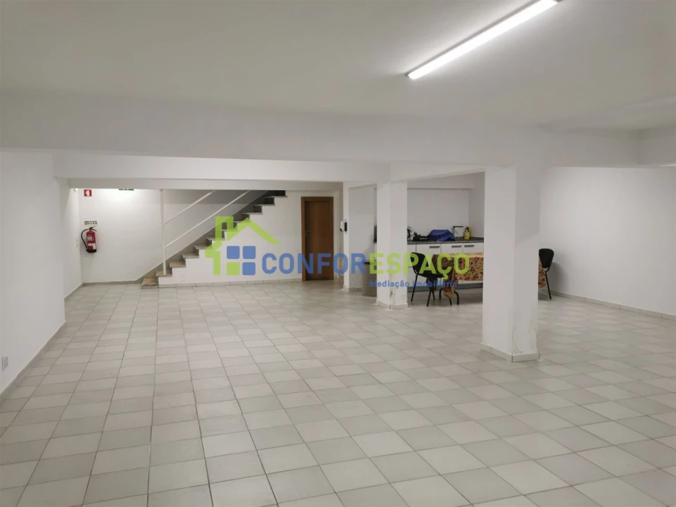 Loja para Arrendamento em Castelo Branco Foto 28