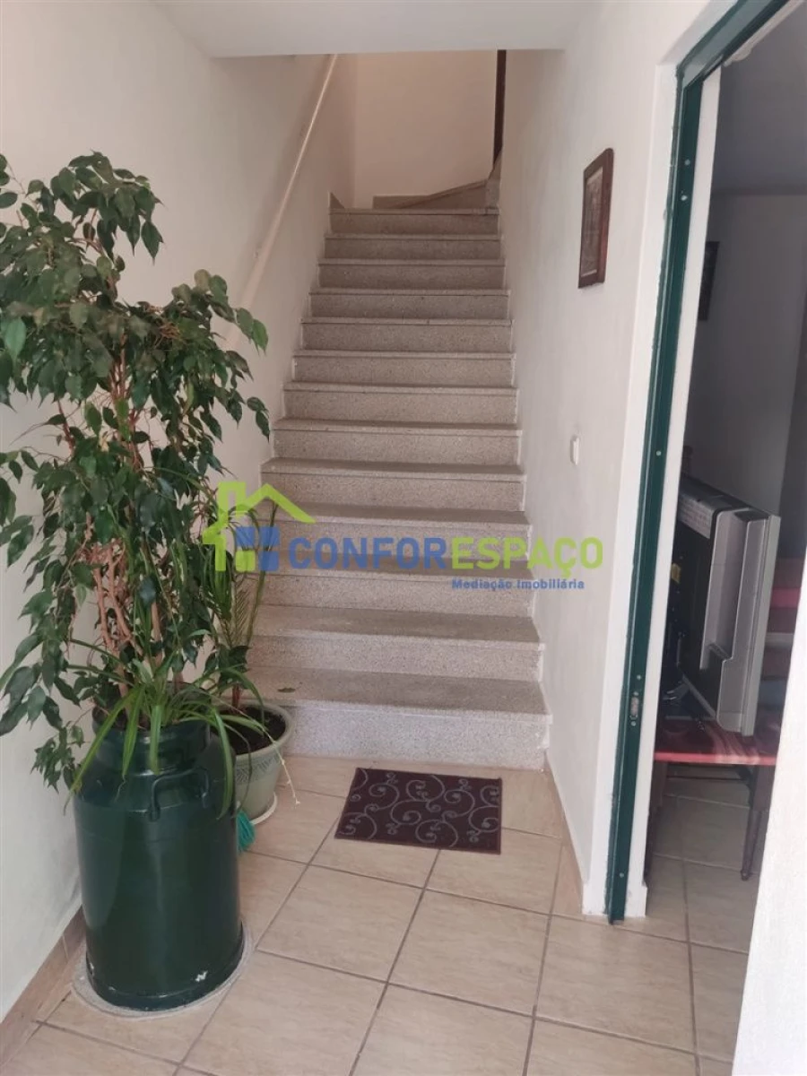 Moradia T2 para Venda em Alcains Foto 4
