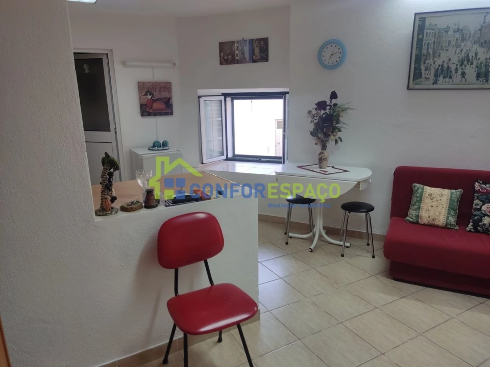 Moradia T2 para Venda em Alcains Foto 11