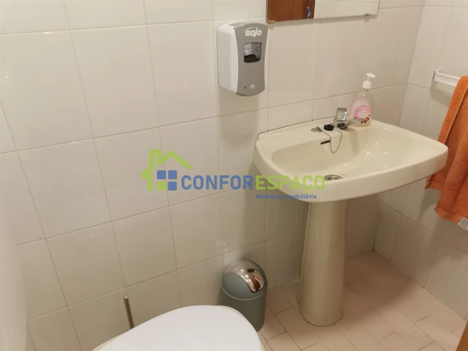 Loja para Arrendamento em Castelo Branco Foto 13
