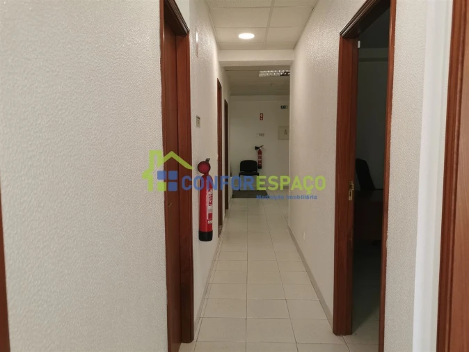 Loja para Arrendamento em Castelo Branco Foto 3