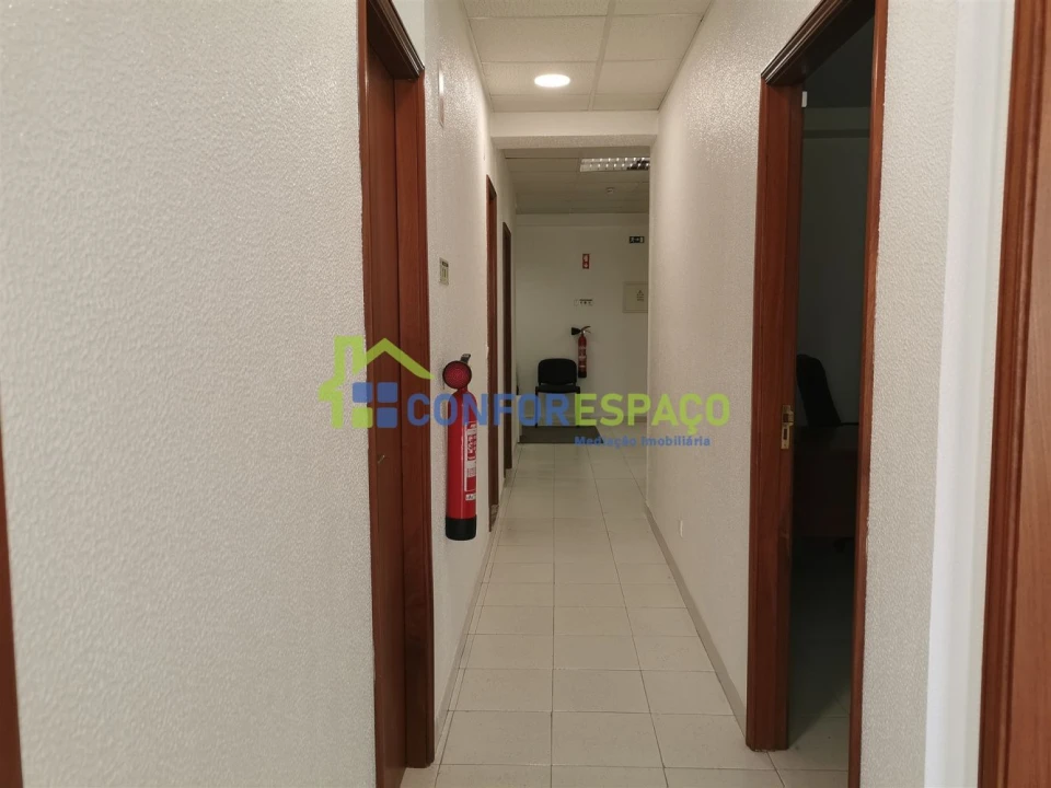 Loja para Arrendamento em Castelo Branco Foto 3