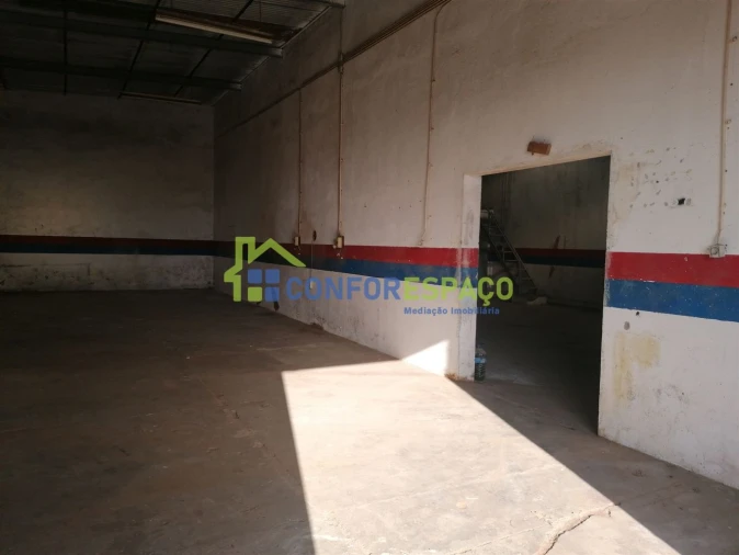 Loja para Arrendamento em Castelo Branco Foto 2