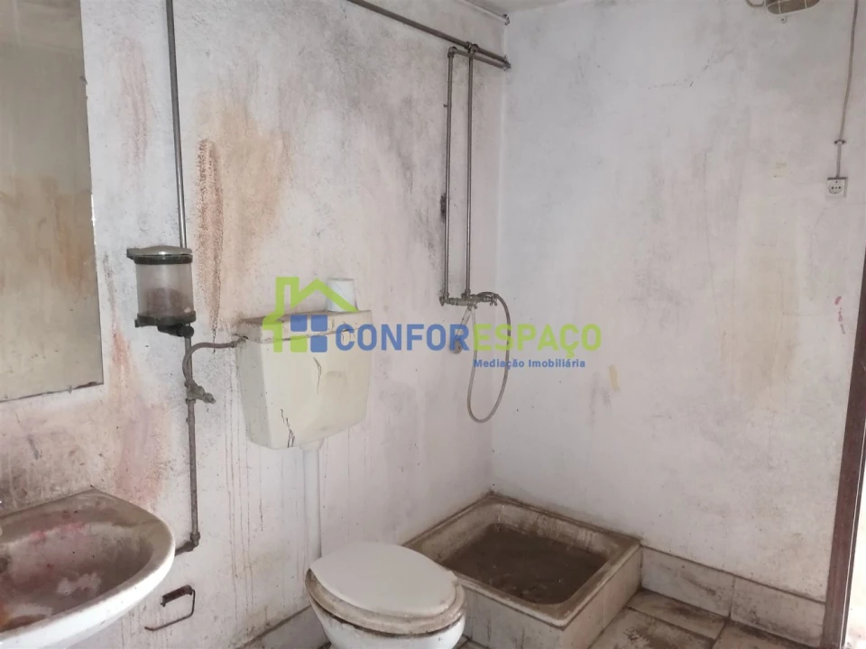 Loja para Arrendamento em Castelo Branco Foto 6