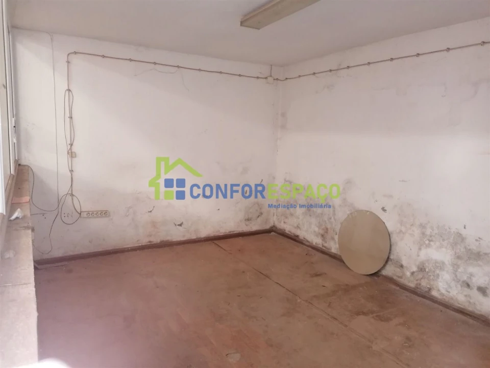 Loja para Arrendamento em Castelo Branco Foto 4