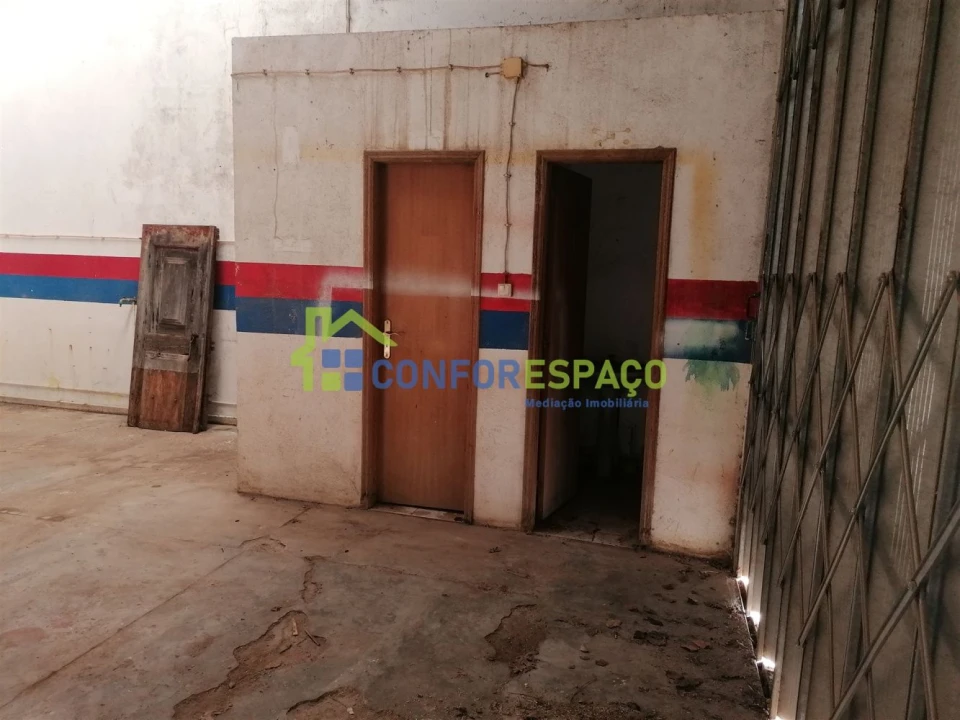 Loja para Arrendamento em Castelo Branco Foto 1