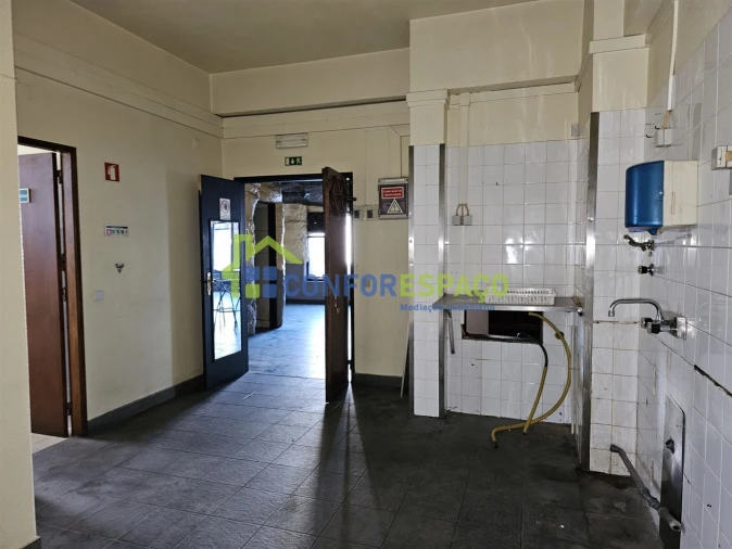 Loja para Venda em Castelo Branco Foto 32