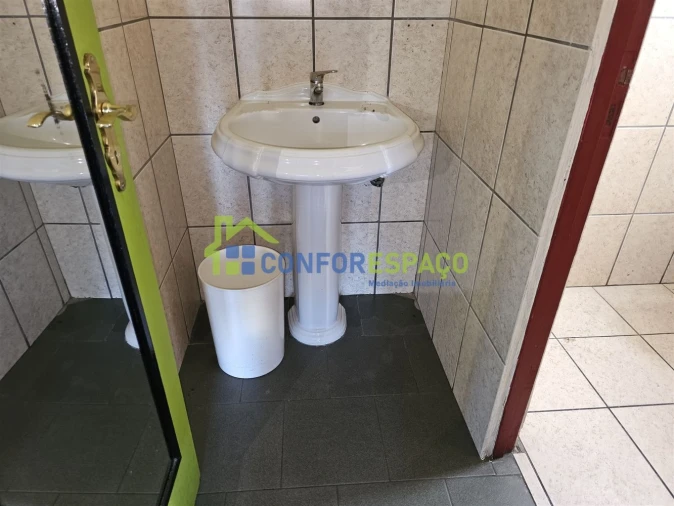 Loja para Venda em Castelo Branco Foto 24