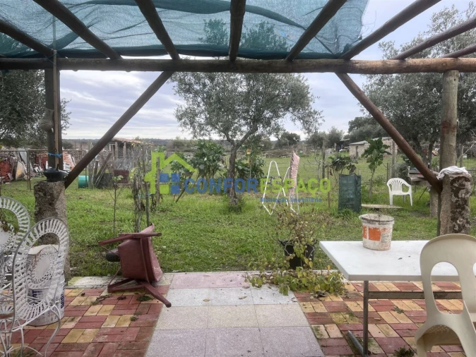 Quinta T0 para Venda em Escalos de Cima e Lousa Foto 2