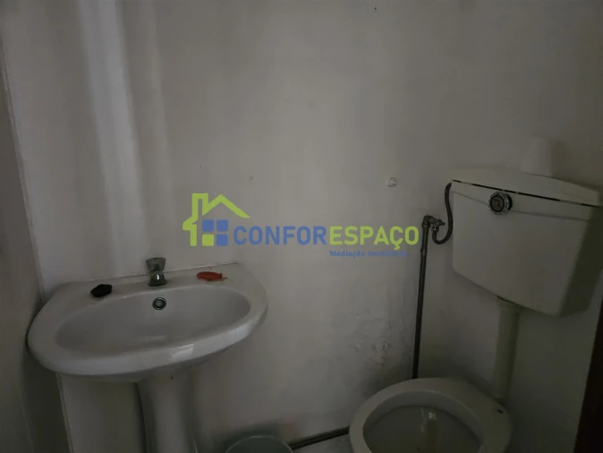 Moradia T4 para Venda em Unhais da Serra Foto 23