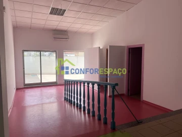 Loja para Venda em Cebolais de Cima e Retaxo