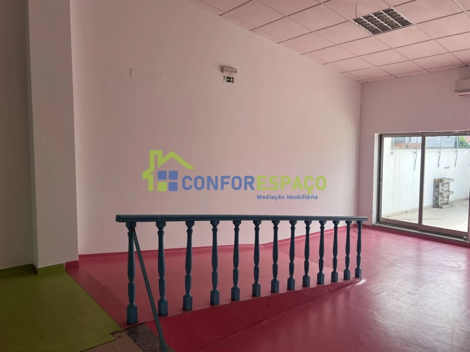 Loja para Venda em Cebolais de Cima e Retaxo Foto 3