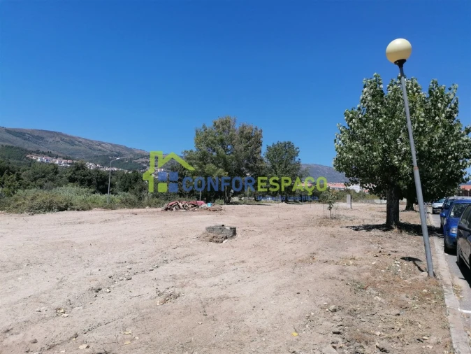 Terreno para Venda em Tortosendo Foto 12