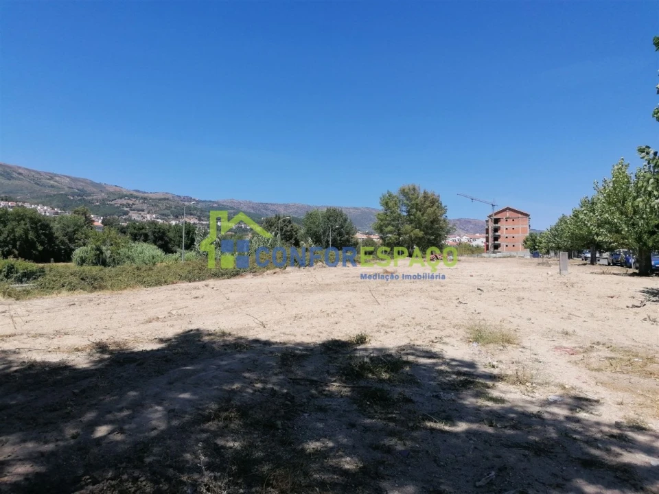 Terreno para Venda em Tortosendo Foto 11